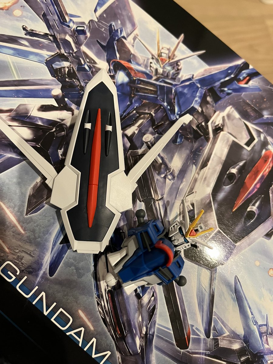 着々と組み上がっていくのがたまらぬっ！

 #ガンプラ