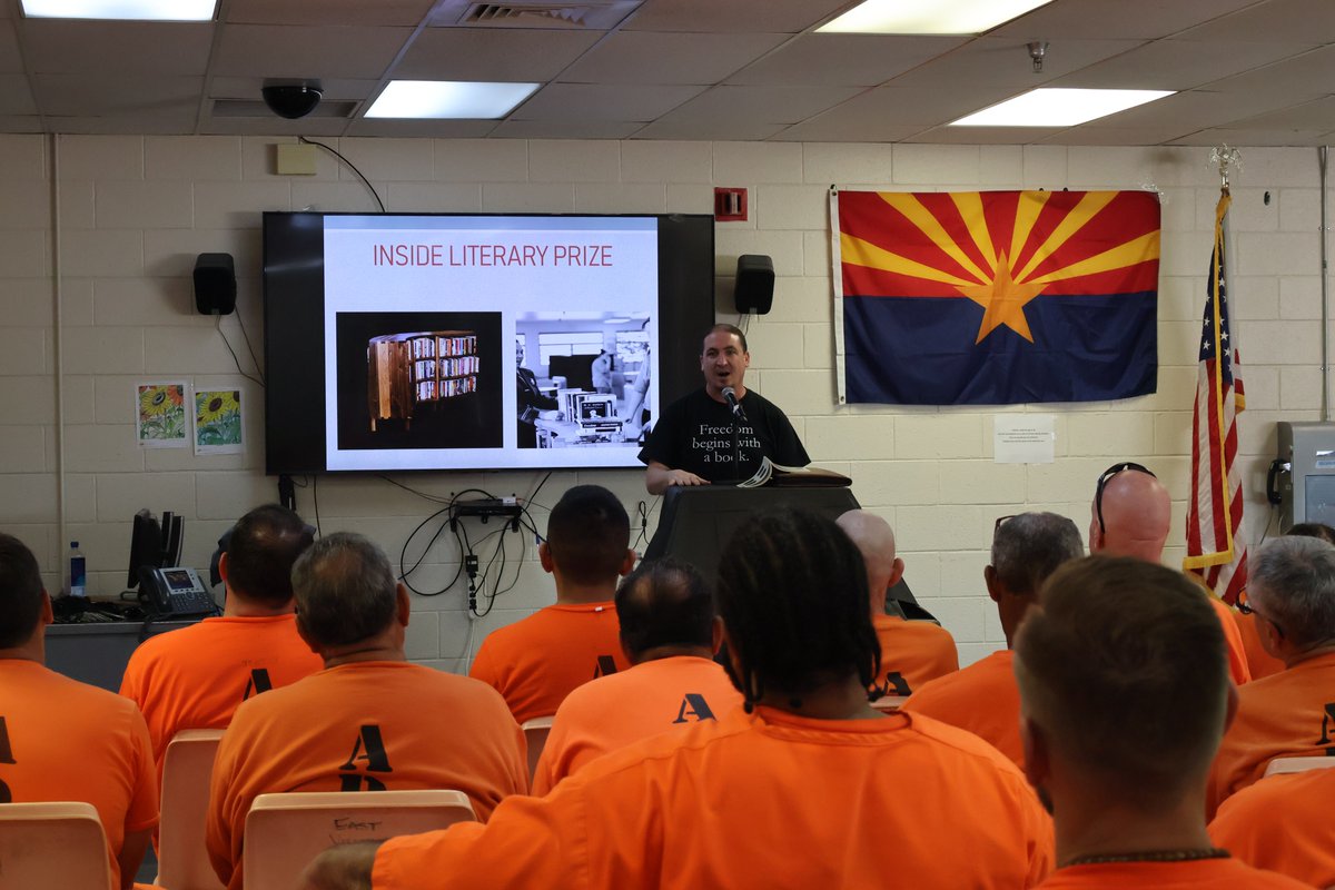 With completed #InsideLiteraryPrize ballots in hand and many conversations about books under our belts, the Arizona leg of the Inside Literary Prize tour has come to a close 🏜