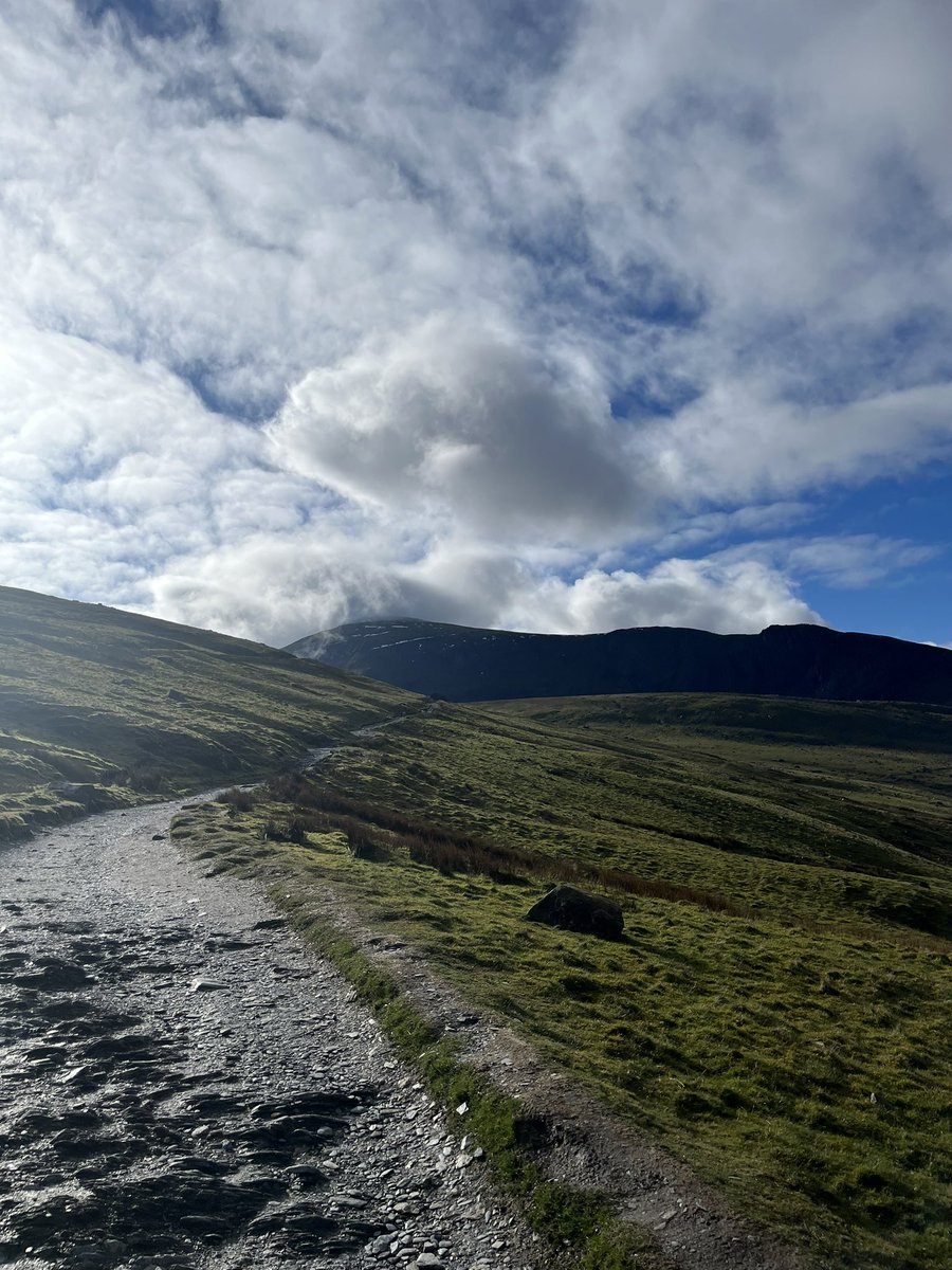 Rcrawf_23's tweet photo. Snowdon……… 💪✅🗻#MountainHiking #snowdon #callamedic https://t.co/727uZeiWSn