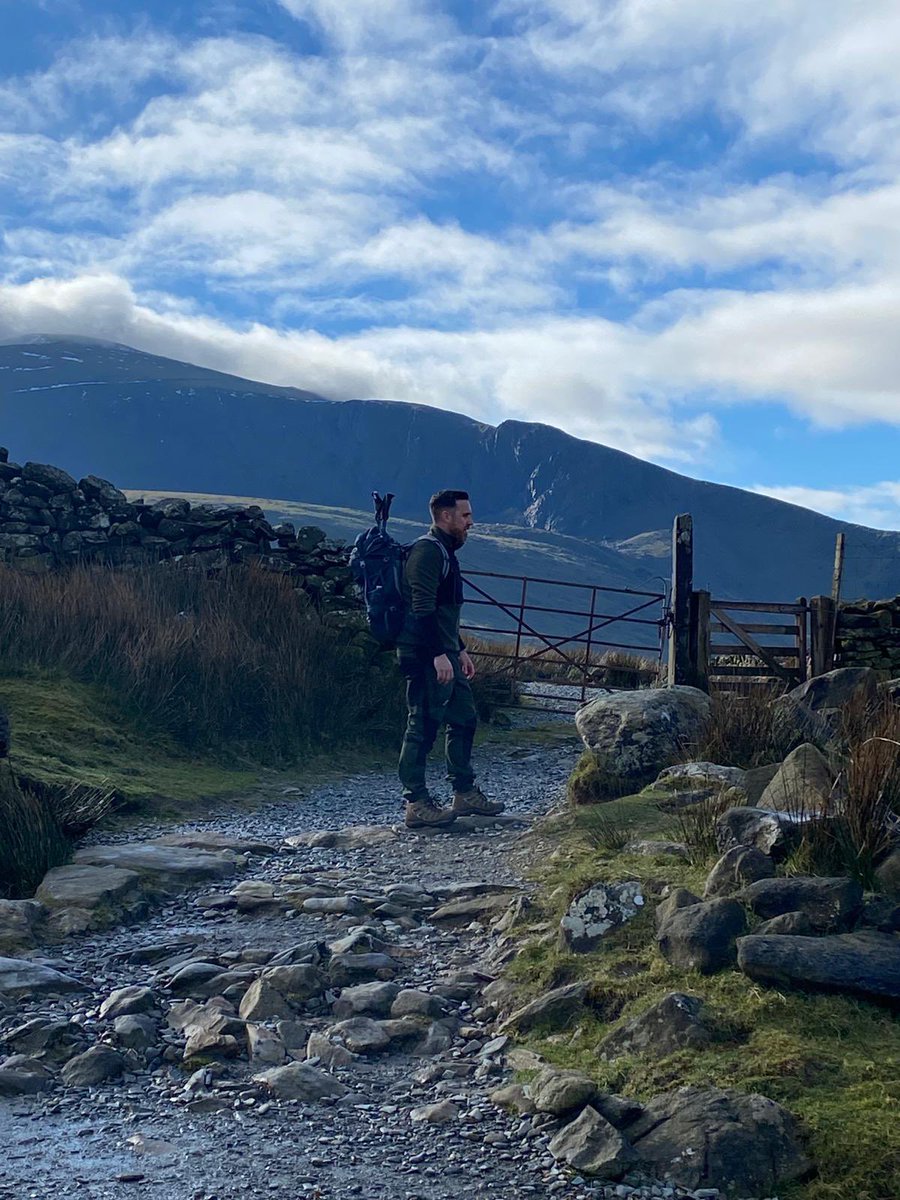 Rcrawf_23's tweet photo. Snowdon……… 💪✅🗻#MountainHiking #snowdon #callamedic https://t.co/727uZeiWSn