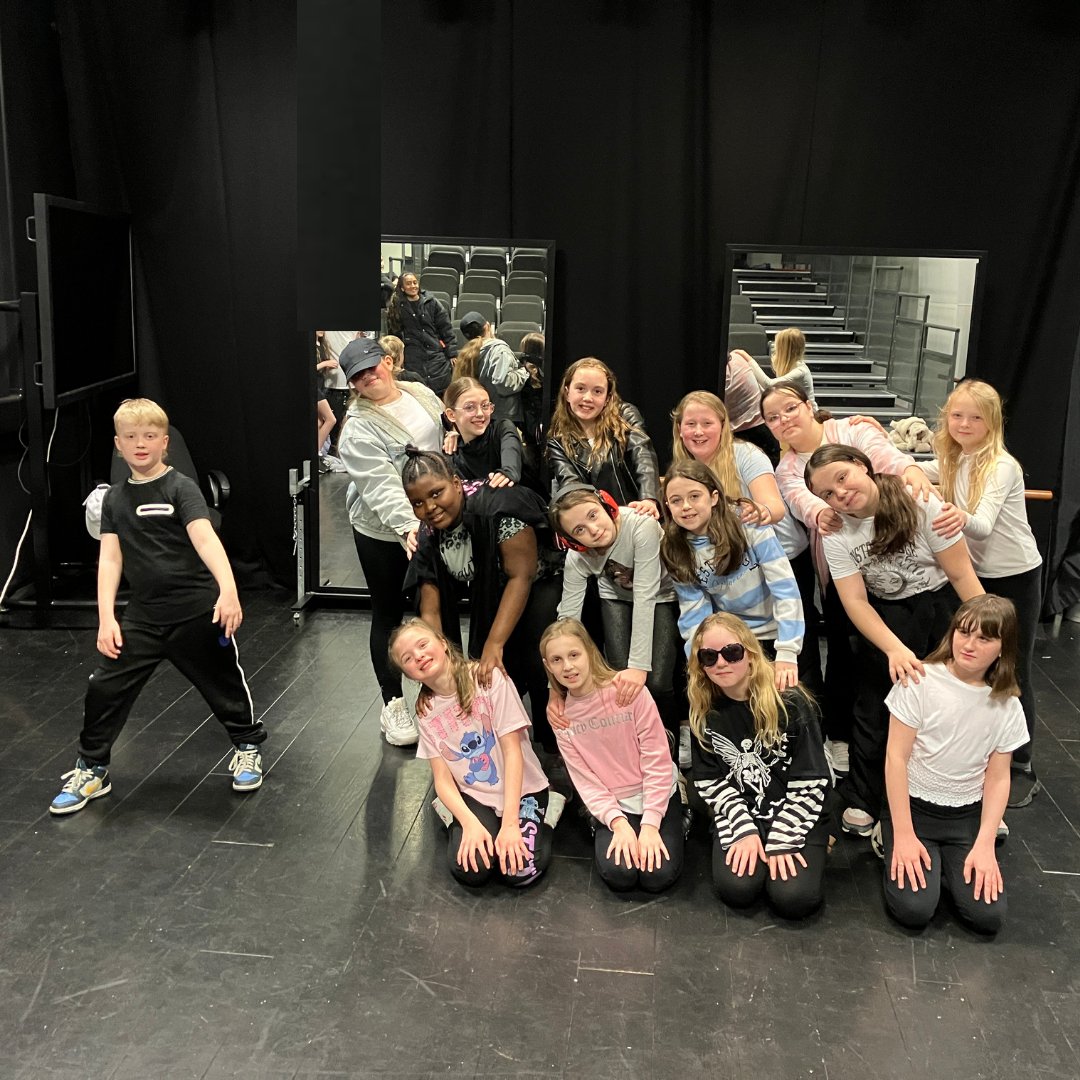 We have had an incredible three days meeting our new Year 7 students! 🎉

To conclude the Easter Transitions Project, the Performing Arts workshop delighted the other workshops and staff with a spectacular rendition of 'Grease'. 🎭

#SteppingUp #Makingfriends #SecondarySchool