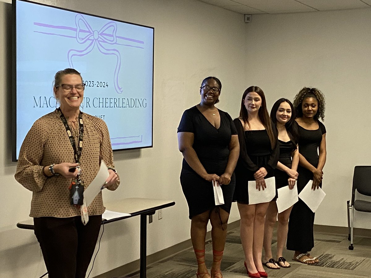 Chris Moore tweet media