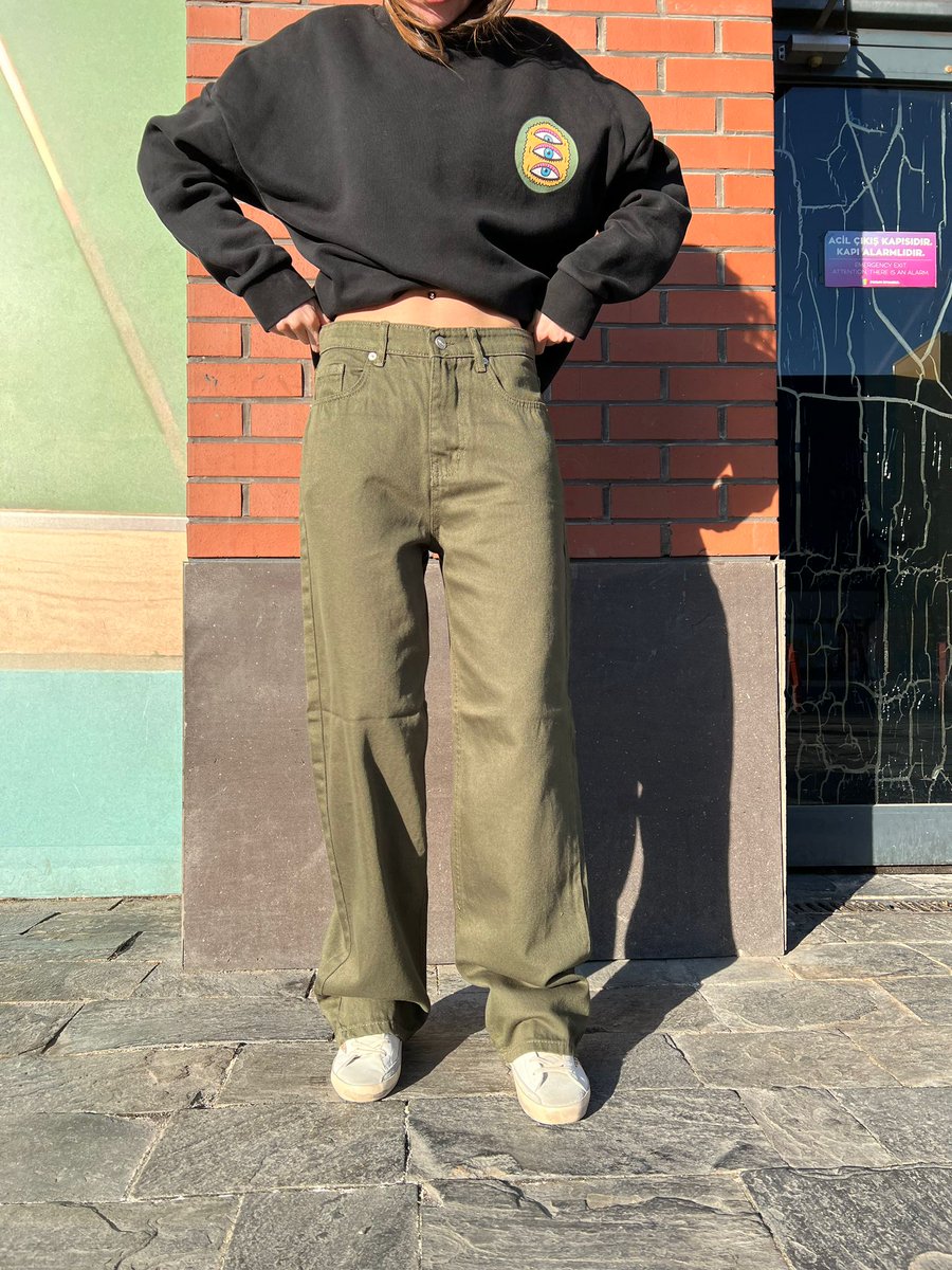 🆕️ تشكيلةجديدة | Wide Leg Jeans.
السعر: 125 دينار
المقاسات 32,34,36,38,40,42
متوفر خدمة أدفع لي، موبي كاش، يسر باي 💳

العنوان/بنغازي، فنيسيا شارع عبدالصمد قبل براند اوتليت.
يوجد لدينا توصيل لجميع مدن ليبيا 🚚