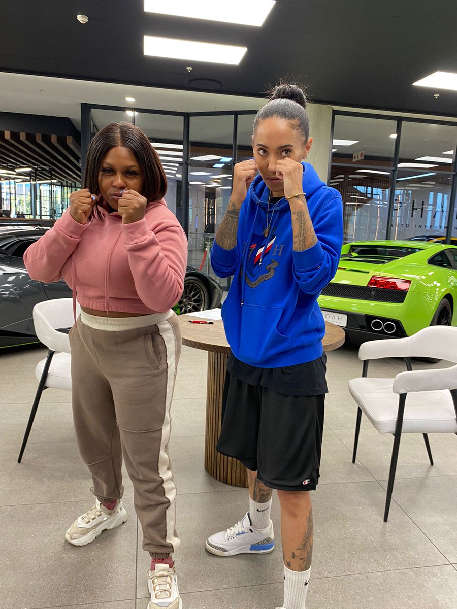 ZimojaL's tweet photo. PAPARAZZI: Tumelo Ramaphosa to host the next celebrity boxing match

Going in the ring is former #SkeemSaam actor Pholoso Mohlala and Phumlani Njilo

Follow @ZimojaL for the full story
#StudexCelebrityBoxing https://t.co/GDoFdaqDcA