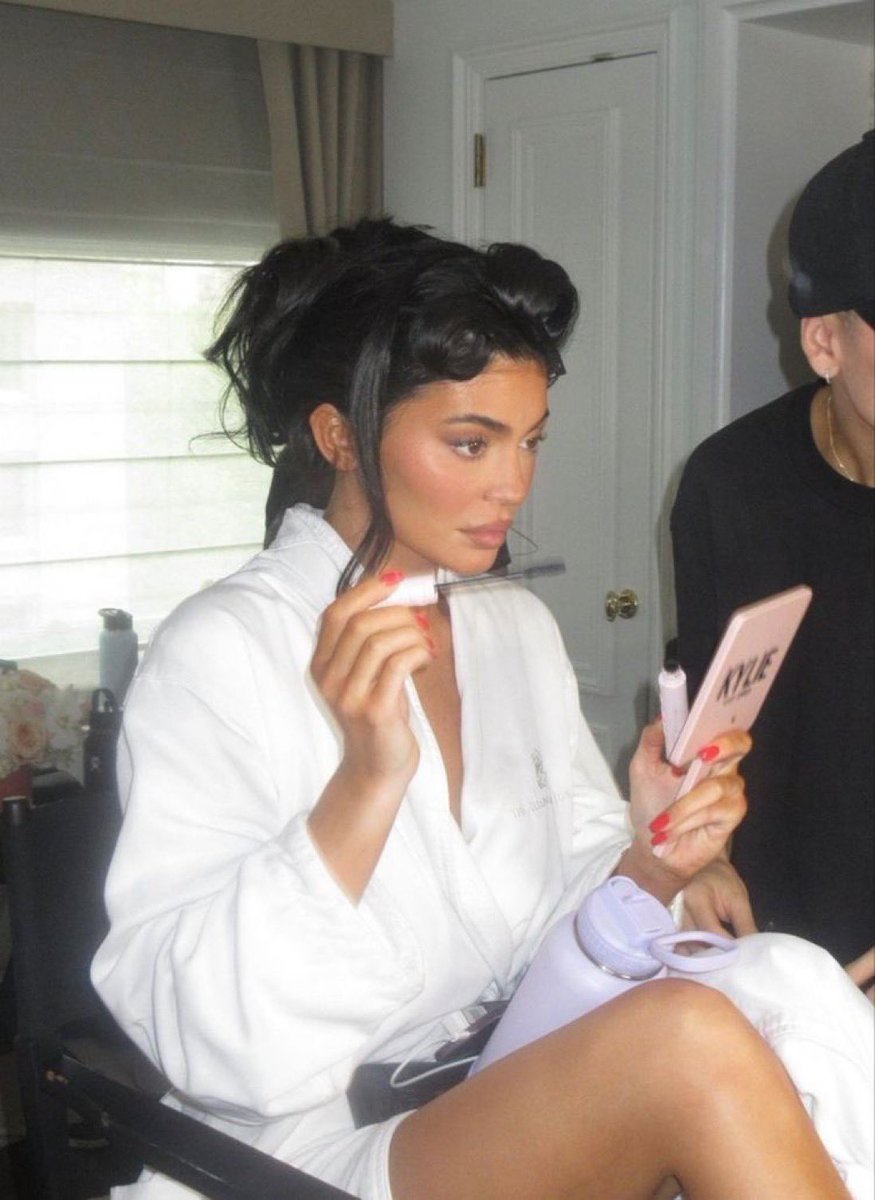 me getting ready to take 563 pictures and not post any of them