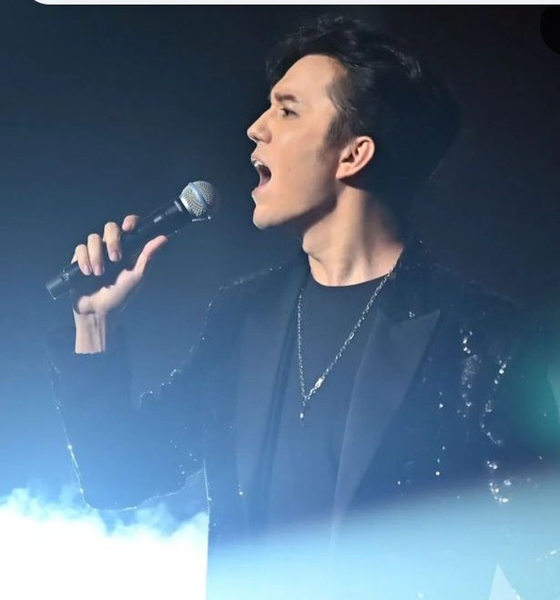 @2258nana 'Величие искусства яснее всего проявляется в музыке.'В.Гете.
DIMASH INVITES YOU 
#DimashOnSpotify 
#DimashOnYouTube