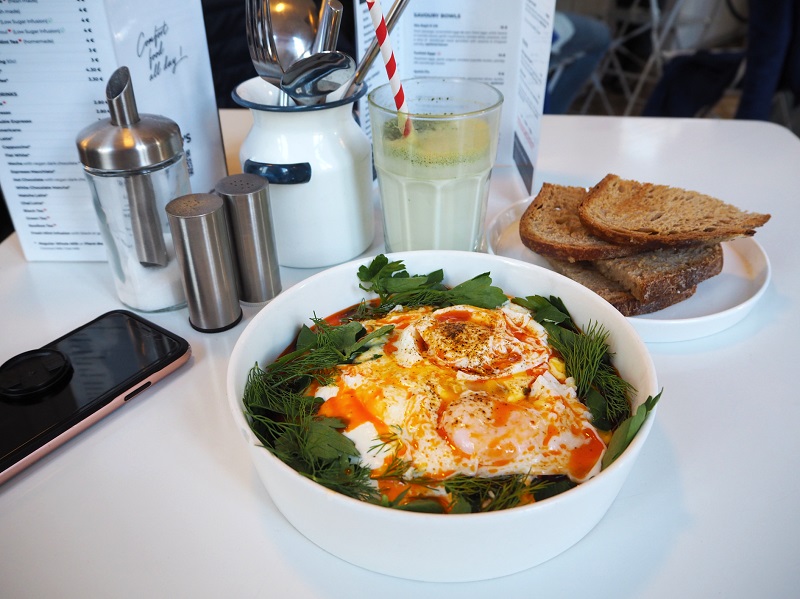 SoloTravelStory's tweet photo. *NEW*: during my short Brussels stay I was able to extensively research the city's brunch culture. Find all of my insights and food recommendations in my latest #BrunchGuide - enjoy and as always feel free to leave me a comment/feedback
https://t.co/4Gbnu7V6JB
#VisitBrussels https://t.co/h1Vkgwb4cr