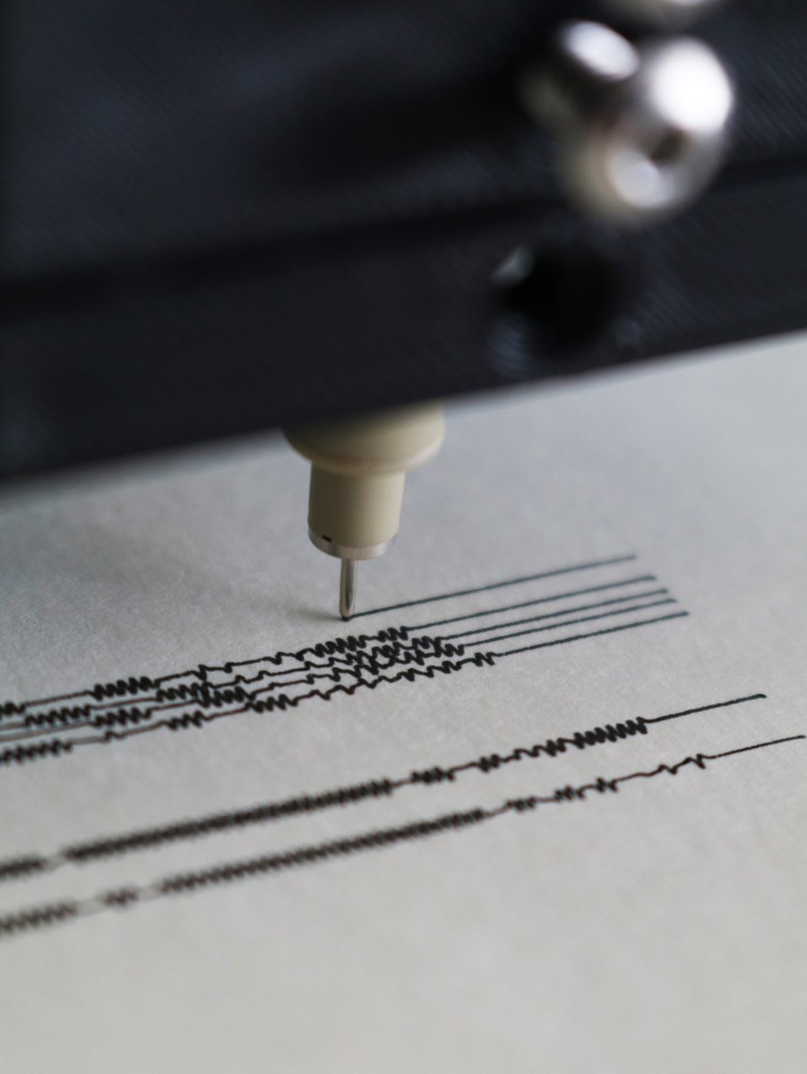 AndrewASink's tweet image. My entry to the @bantamtools Squiggle University challenge! #NextDraw

First, I used @edabot's 'Linocut' prompt helper to create an image of a toad wearing a spacesuit.

Next, I processed it using #SquiggleCam and then plotted it using the @pltr_toolheads 3D printer pen plotter.