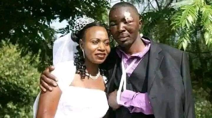 Goddie_Ke's tweet photo. Throwback

A localman, Brian, impregnated Moraa and wanted to jump the ball. Moraa's father, a GSU officer, had a 5 minutes talk with Brian, long story short. This was their wedding photo https://t.co/cWT0hVu6wK