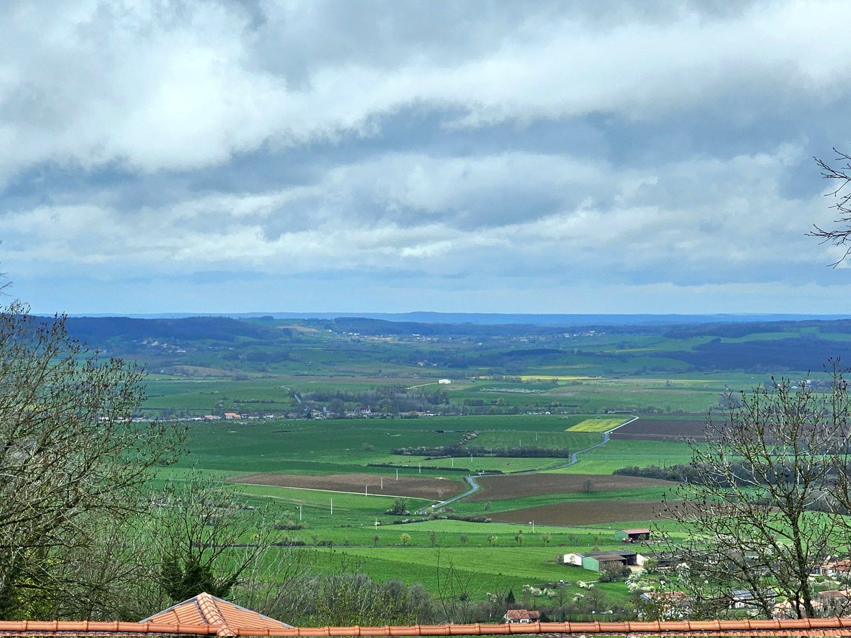 Temps d'échanges avec @Departement54 et des équipes de collège autour de projets EDD / accompagnement des éco-délegués dans la très belle Cité des paysages de Sion où des élèves ont pu assister à des ateliers toute la journée @dsden54