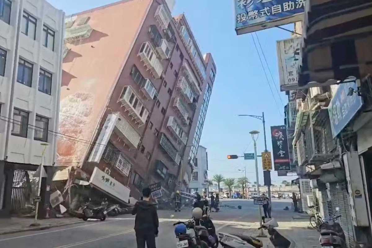 guglielmopicchi's tweet image. #TaiwanNews #ThursdayEdition April 4, 2024

Today, Taiwan is grappling with the aftermath of a devastating 7.4 magnitude earthquake that struck near Hualien City on April 3, 2024. This earthquake, the strongest in the past ten years, occurred just 18 kilometers south-southwest of…