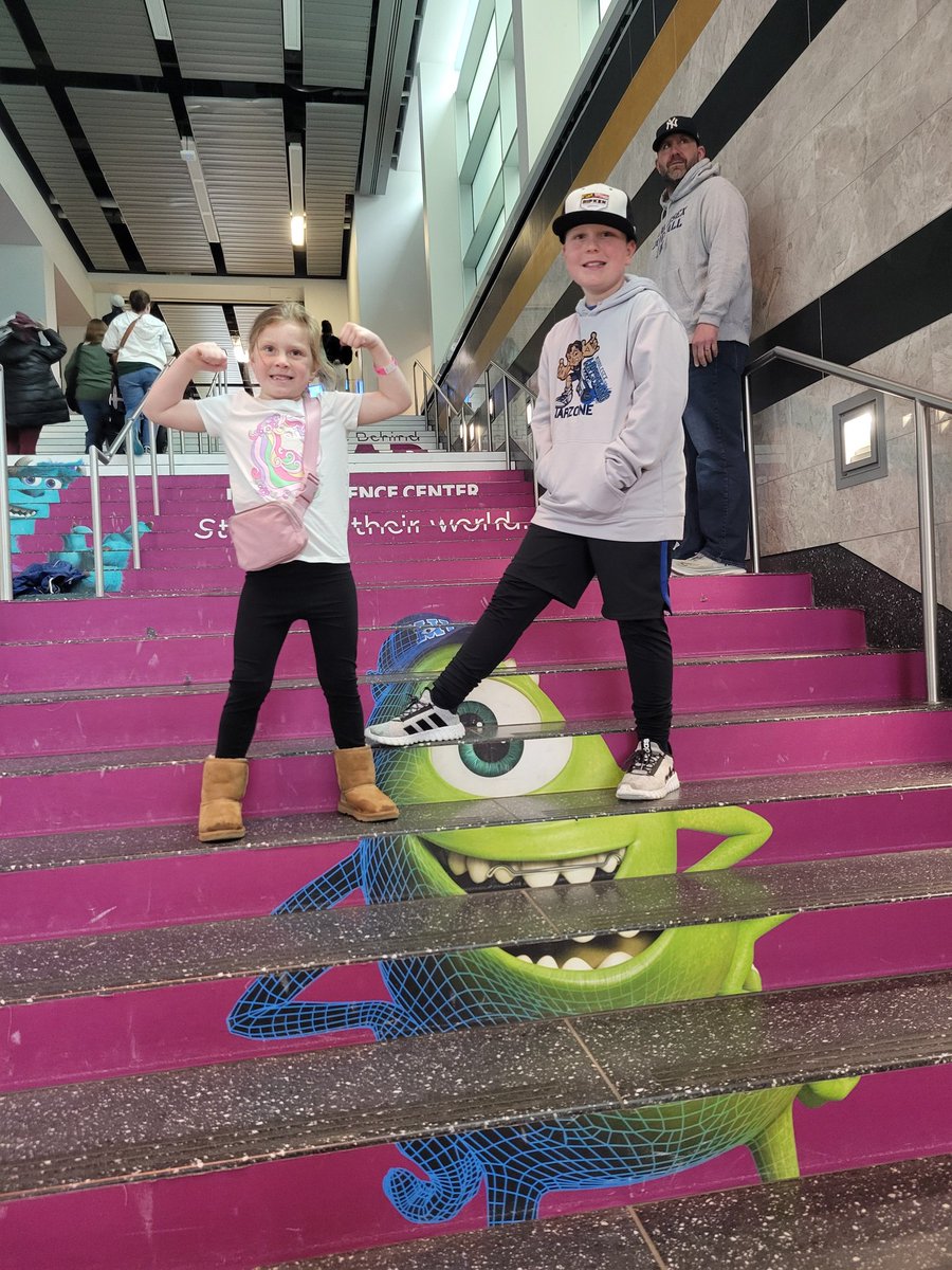MrsPerry_MPE's tweet image. Spring break visit to Liberty Science Center #alwayseducating #newbook #sciencefun