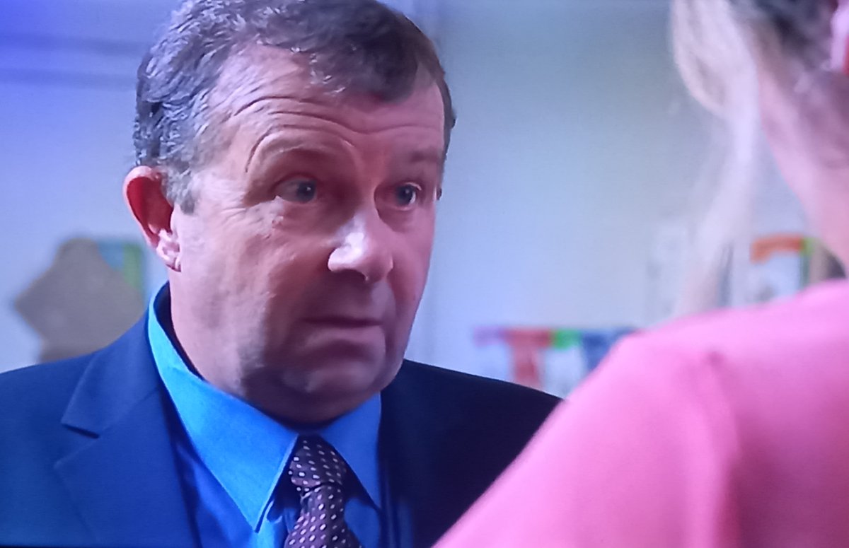 michaelwardle42's tweet image. I&apos;ve heard Fat Friends is now on Netflix. I pop up as a doctor in series 2 episode 1, opposite Ruth Jones. #actorslife #jobbingactor