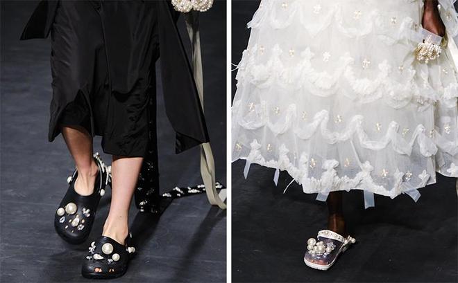 Simone rocha 2024 #시몬로샤크록스 클래식 로그 블랙 (출처 : 스마트스토어 > 원더걸 구매대행 | 네이버 스마트스토어) naver.me/xAVvXTau