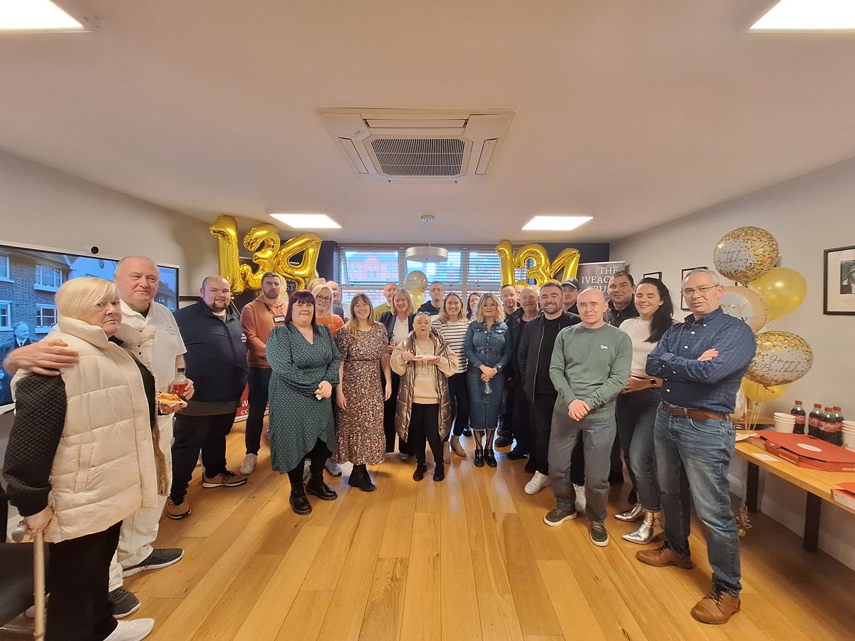 As the Iveagh Trust completes 134 years since its founding, we held a mini celebration in the head office to acknowledge the service of our dedicated staff. 🥂