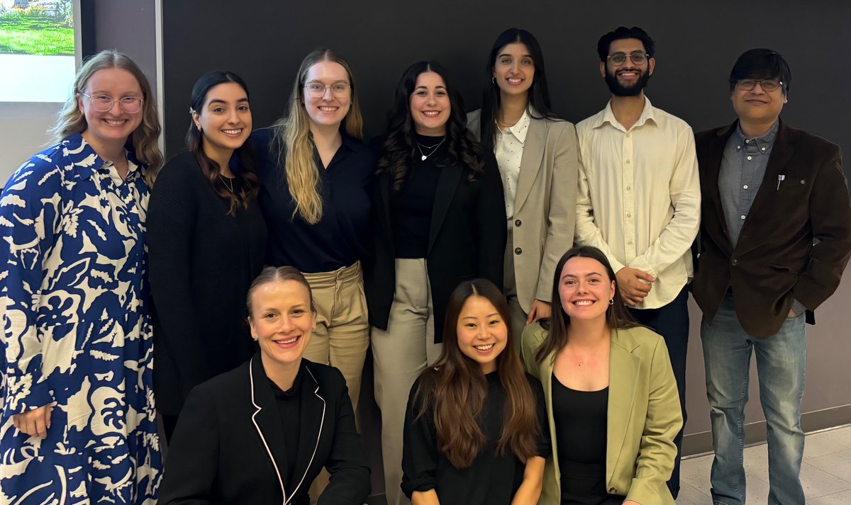 Outstanding presentations by the TMED students at this morning's TMED 801 seminars. Thank you to Dr. Asish DasGupta, Course Chair (top right) and Sophia Linton, Graduate Student TA (top left) for an exceptional year!! @QueensuDOM @QueensUHealth @queensgradstudy