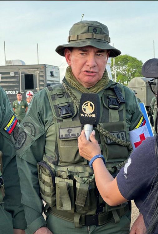 Felicito en su cumpleaños al GB Henry Molina Molina, Director del Hospital Militar “Dr. Vicente Salias Sajona”, hombre patriota, leal y comprometido a garantizar el acceso a los servicios de atención médica, bienestar y salud al pueblo venezolano a lo largo y ancho de todo el