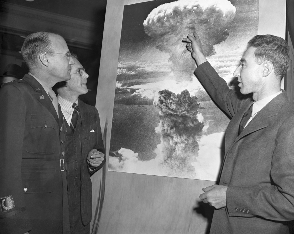 Still thinking about “Oppenheimer'? 🤔 Through an MLIS field experience opportunity, Brianna Moscarelli (SCI ’24) researched the Manhattan Project and noted the importance of on-site experiences. Read more about MLIS research: sci.pitt.edu/news/brianna-m…