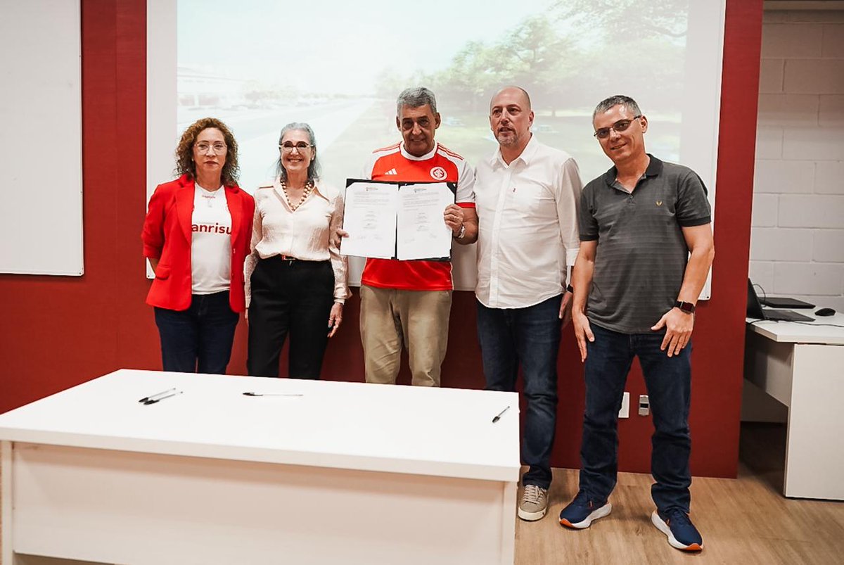 SebastiaoMelo's tweet image. Em breve, o público vai poder aproveitar o seu churrasco no Parque Marinha com mais conforto.

A parceria entre a prefeitura e o @SCInternacional   possibilitará a construção de 20 churrasqueiras e um módulo de banheiros.

📷 Cesar Lopes / PMPA