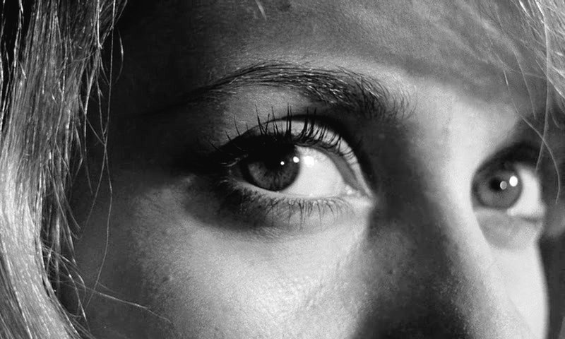 EvaArriagaD's tweet photo. 🎥 'Repulsión' (Roman Polanski, 1965). https://t.co/OExney0FnX
