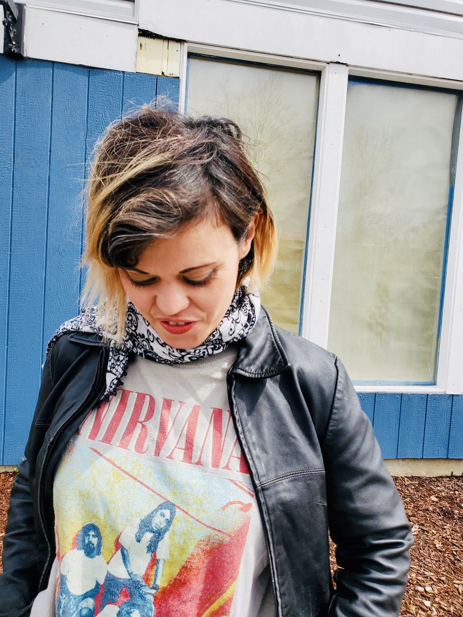 MariaDevigili's tweet photo. 2 concerts this weekend in Bloomington
April 5th The Cabin
Aptil 7th, Hoppy Wobbles https://t.co/dRBvgQdqxY