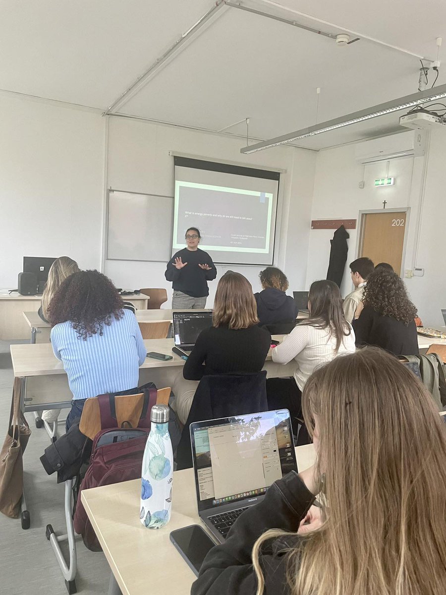 Ana Stojilovska (@stojilovska) on Twitter photo I had the pleasure to hold a guest lecture today at Pázmány Péter Catholic University Budapest talking about #energypoverty and my new #OTKA project on #energyscarcity in #Hungary <a href="/pti_tk/">Institute for Political Science, Budapest</a> I had the pleasure to hold a guest lecture today at Pázmány Péter Catholic University Budapest talking about #energypoverty and my new #OTKA project on #energyscarcity in #Hungary <a href="/pti_tk/">Institute for Political Science, Budapest</a>