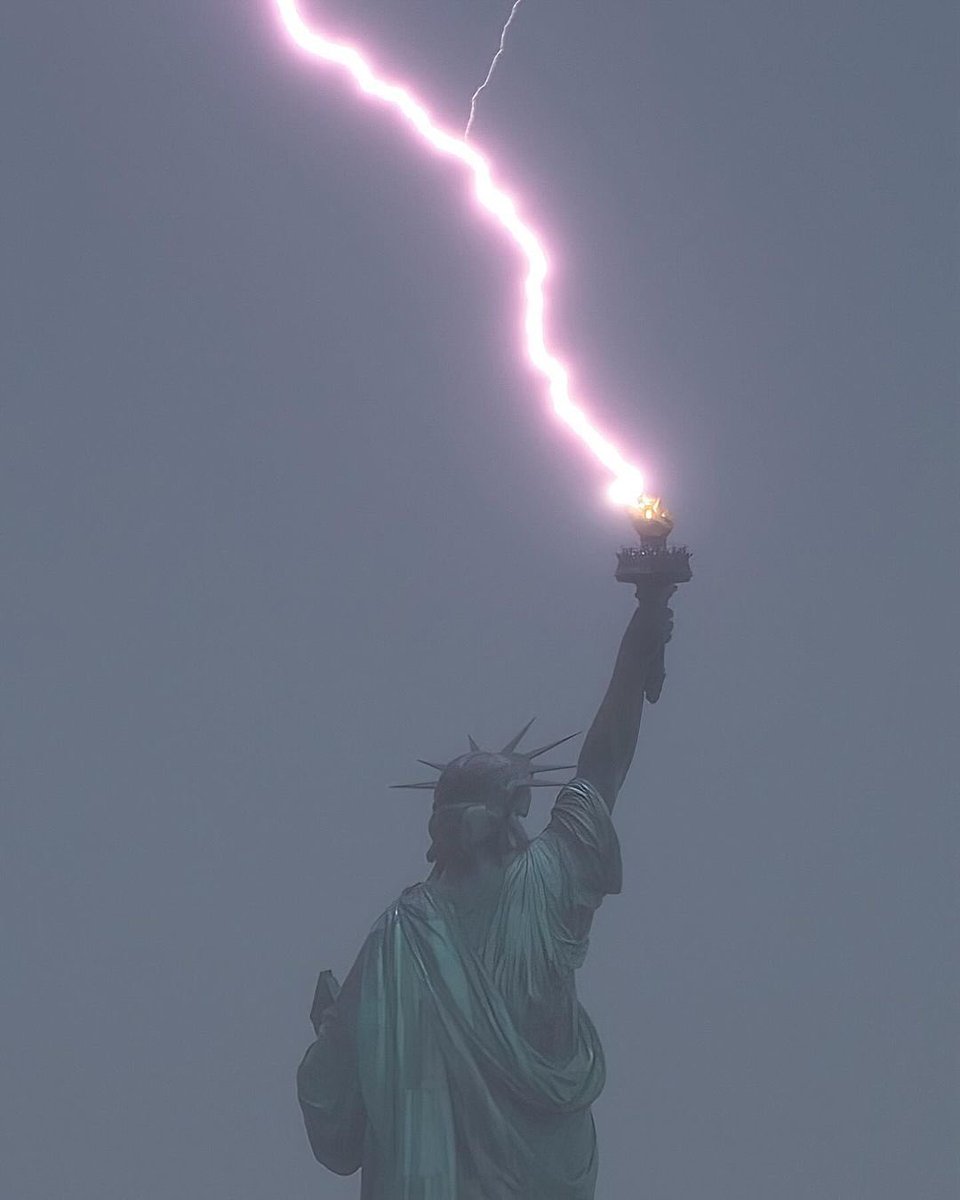 Wow! ⚡️🗽 This remarkable shot was captured during yesterday evening’s storms, just as lightning struck Lady Liberty's torch. Photos sent in by: Dan Martland #weather #nywx #stormhour #nyc #wx