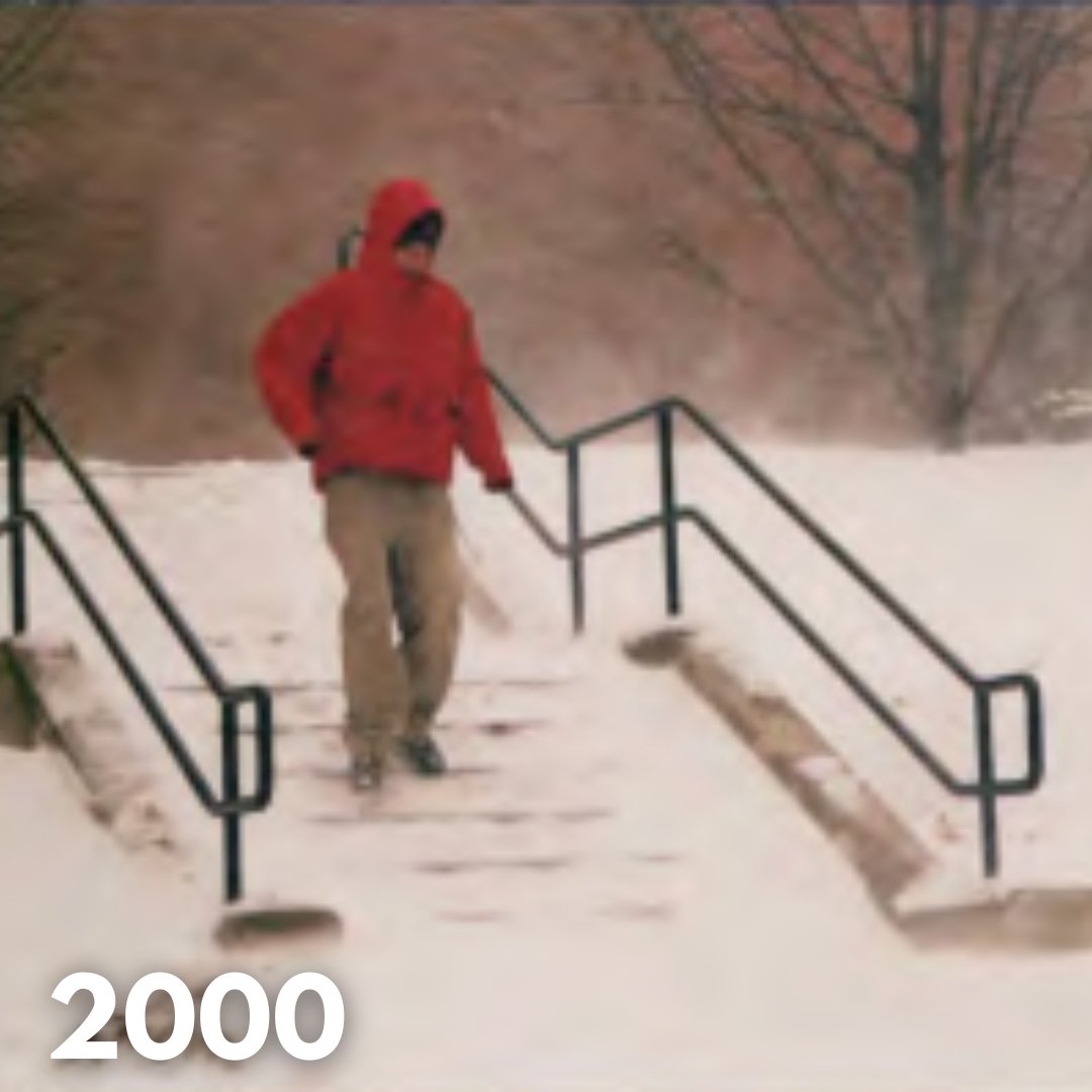 Since Mother Nature is giving us the cold shoulder again, here's a throwback to 2000! ❄️ ☃️