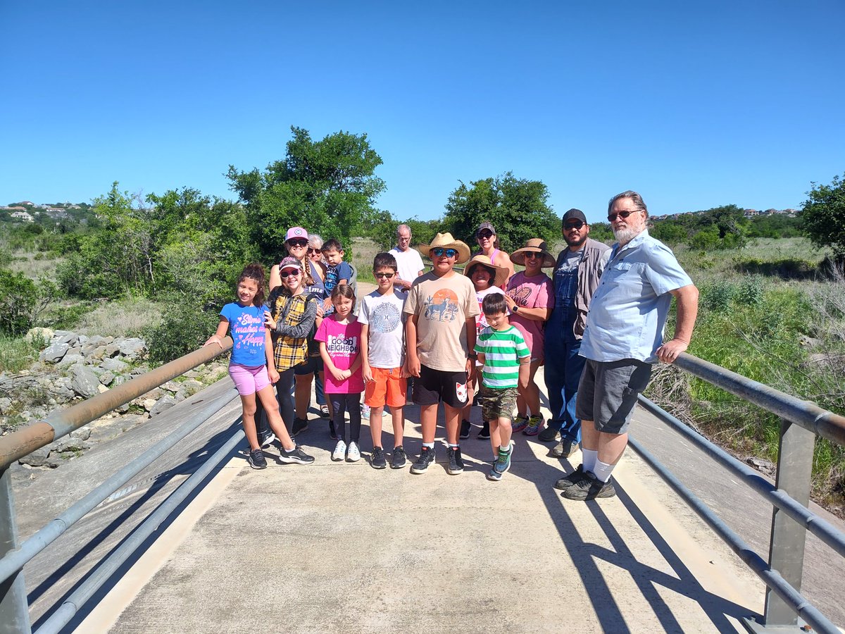 #Southside #SATX #Homeschool group learning all about the @EdwardsAquifer #AquiferRecharge & how @MySAWS gets that 💧 to their tap! These kids of many ages, some as young as 4, were fearless & asked better questions than many adults. #EnvironmentalEducation #FutureWaterWorkforce