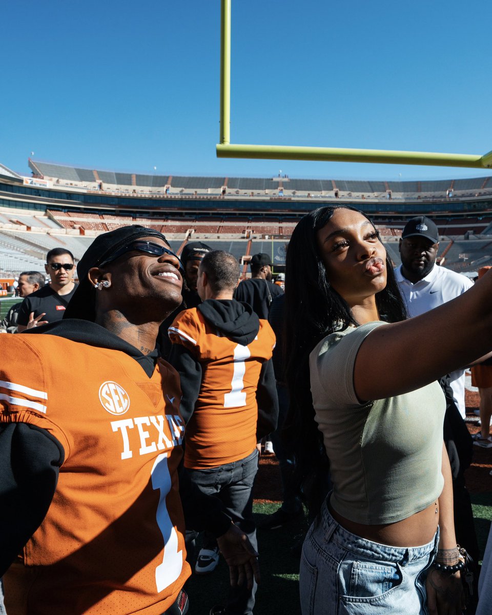 TexasWBB tweet picture