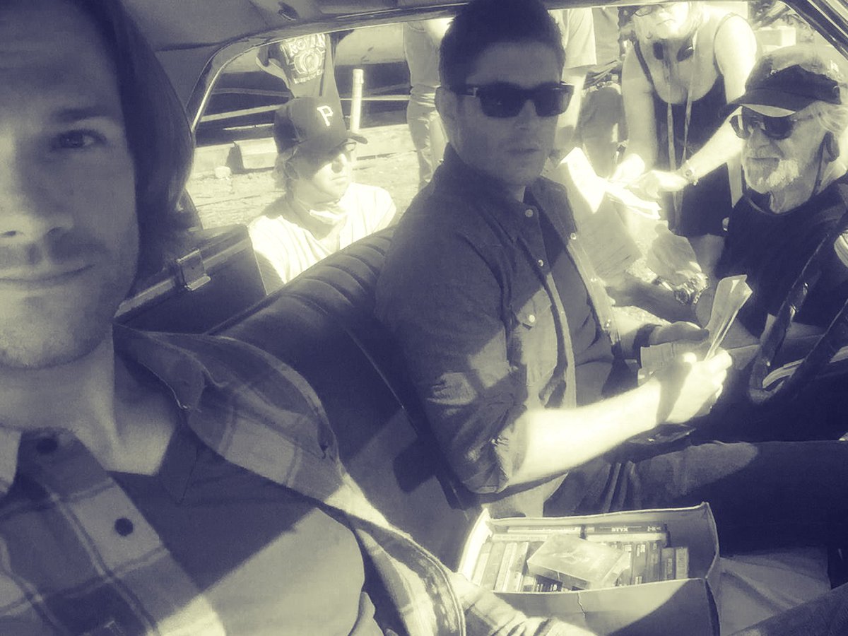 demon_heart_spn's tweet image. Work can be very hard... or not
#J2 #SamnDean #ThrowbackThursday