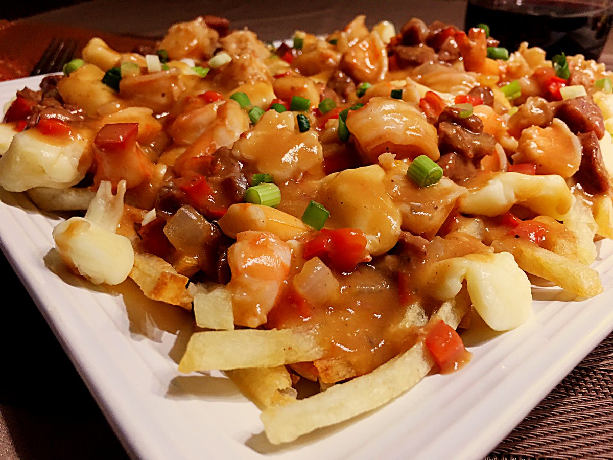 clubfoody1's tweet photo. Today is National #PoutineDay 🇨🇦
Cajun Poutine... this is a MUST TRY! 🍤🤤
(check out my next post👆 & the previous one👇 for more poutine recipes😋)
#YouTube📽️: https://t.co/2QZuNRQNUd
#RECIPE➡️: https://t.co/817qS46jpx
@EventGuideToday @DiningGuide2Day #recipeoftheday https://t.co/yoc9pJS4Ec