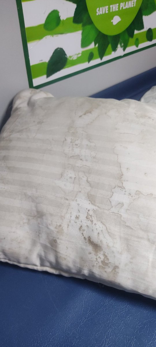 harishalajangi's tweet photo. @IRCTCofficial @RailMinIndia @drmvijayawada @BJP4India @narendramodi @PiyushGoyal  Pillow given in 2AC #APExpress https://t.co/3lYaRUmegm