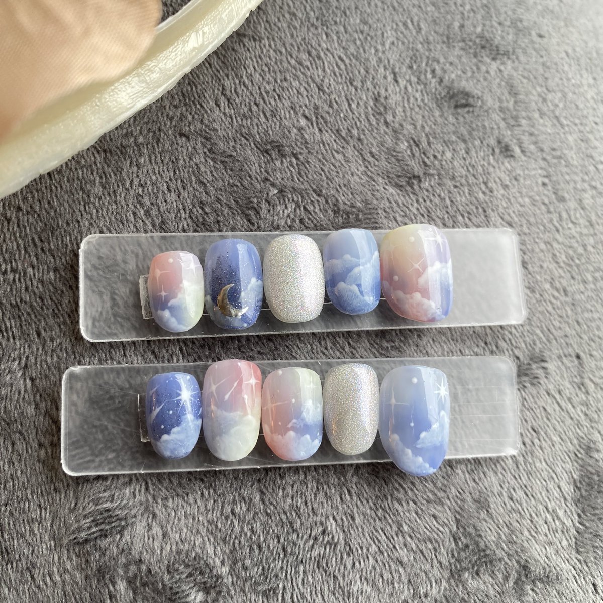 SidusNails's tweet photo. Pastel Dreams 🌙✨☁️
Handmade luxury press on nails 💅 

.
.
.
#pressonnails #nailart #nails #pastelnails #dreamynails https://t.co/J3ja2IGCmk