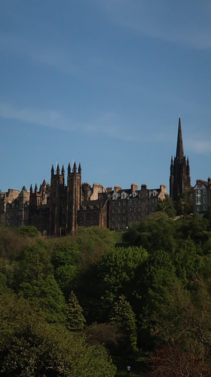 youxppp's tweet image. วาสนาที่ได้ไปเห็นกับตา มันสวยแบบไม่รู้จะพูดยังไง ให้ไปนั่งเฉยๆ ดูวิวก็จะไป นอนกลิ้งเล่นตรงปาร์คก็ฟินละ ดูวิวดิ เกินมาก เหมือนเมืองในฝัน แต่มีอยู่จริง ใครคิดที่อยากไปเที่ยว ลองสักครั้งเอดินมันสวยมากๆ มากจริงๆคับ