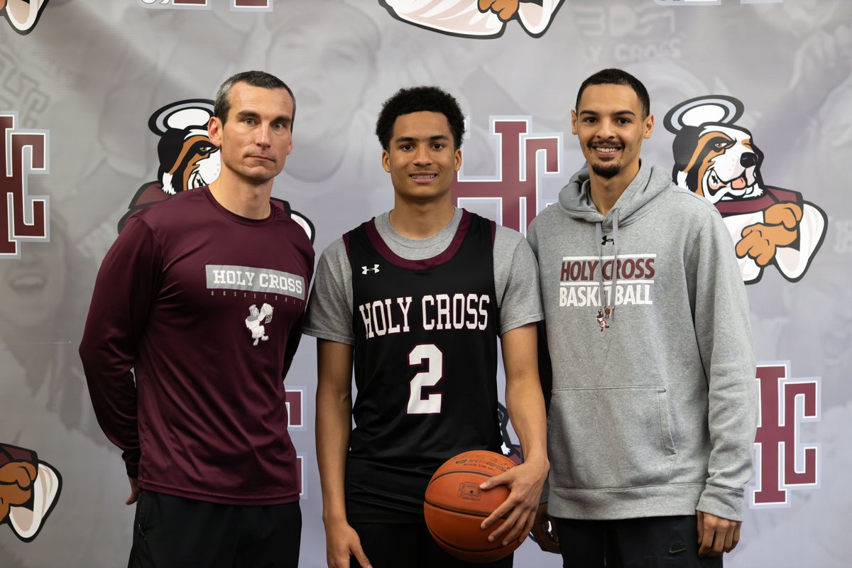 W12Cal's tweet image. Had a great visit at Holy Cross College yesterday. Big thanks to Coach @BraidicTyler and Coach T for having me!