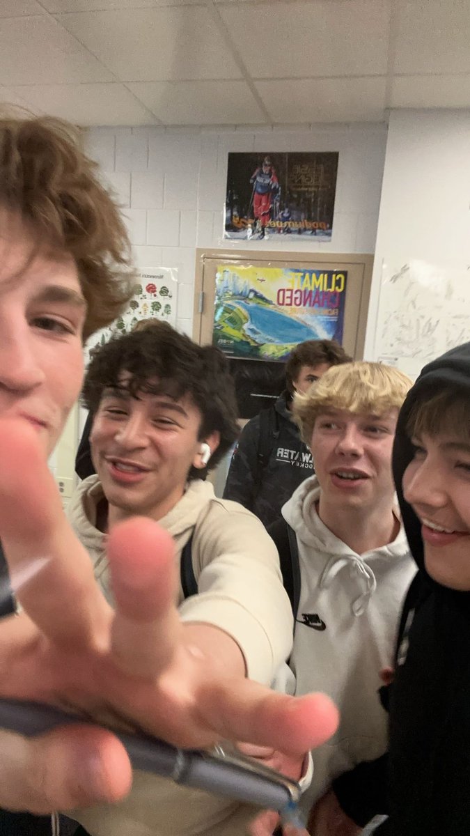 Scoots tweet media