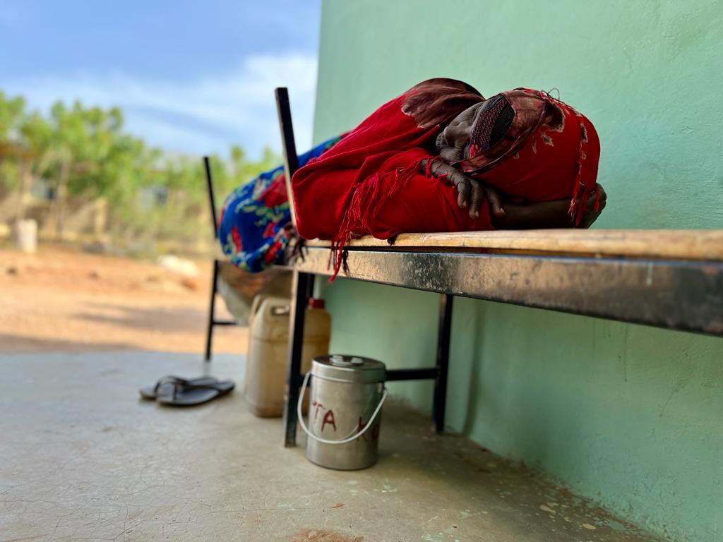 Against this backdrop <a href="/UNHCREthiopia/">UNHCR Ethiopia</a>  is on the ground in SE Ethiopia assisting more than 220k Somali refugees, IDPs, &amp; vulnerable host communities w/ both essential emergency relief &amp; inclusive local development to build resilience. Learn more here: data.unhcr.org/en/documents/d…