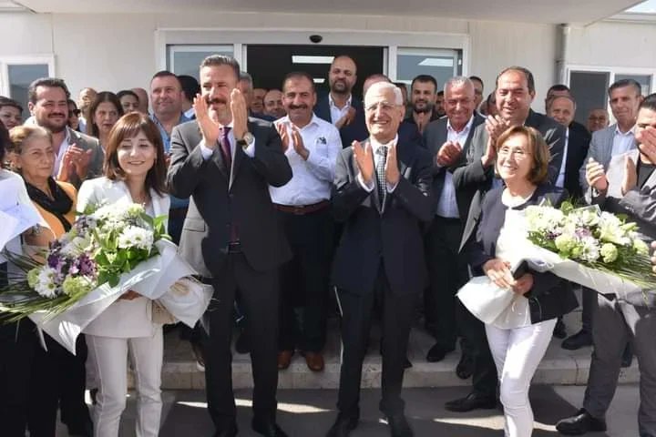 drasafguven's tweet photo. Arsuz Belediye Başkanlığı görevini sevgili Sami Üstün'e devir ettik.
Başkanımıza, Yeni Meclis Üyelerimize ve tüm Arsuz'umuza hayırlı olmasını diliyorum. https://t.co/jgkhRYjcIn