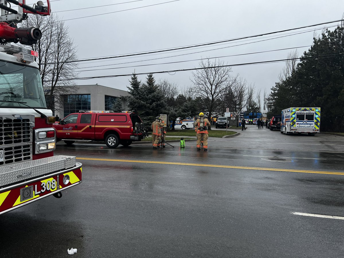 .@BurlingtonFire on scene of a chemical leak inside a business on Harvester Road/ Appleby Line. One person in care of @HaltonMedics207 without vitals. Harvester closed Appleby to South Service Road. Ministry of labour notified.