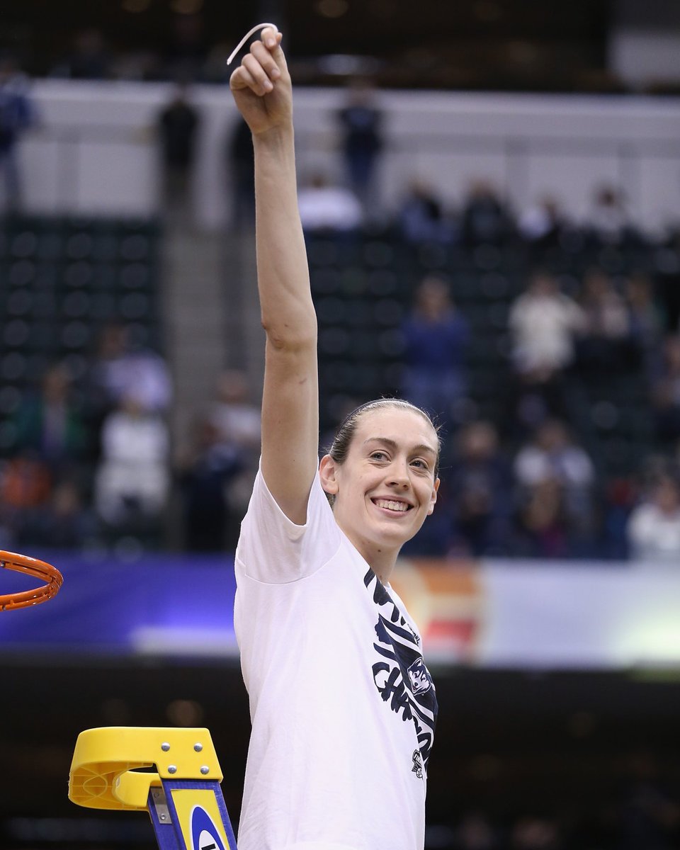 breannastewart tweet picture