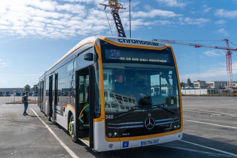 Rennes Métropole investit 5⃣7⃣,6⃣ millions d'euros pour le déploiement des bus électriques. > urlz.fr/q98W