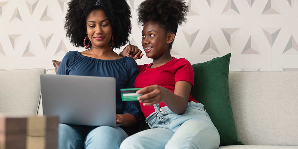 Are your kids playing video games online? Here are five ideas on how to use their digital skills to help teach them real-world money management. bit.ly/3xm27aX