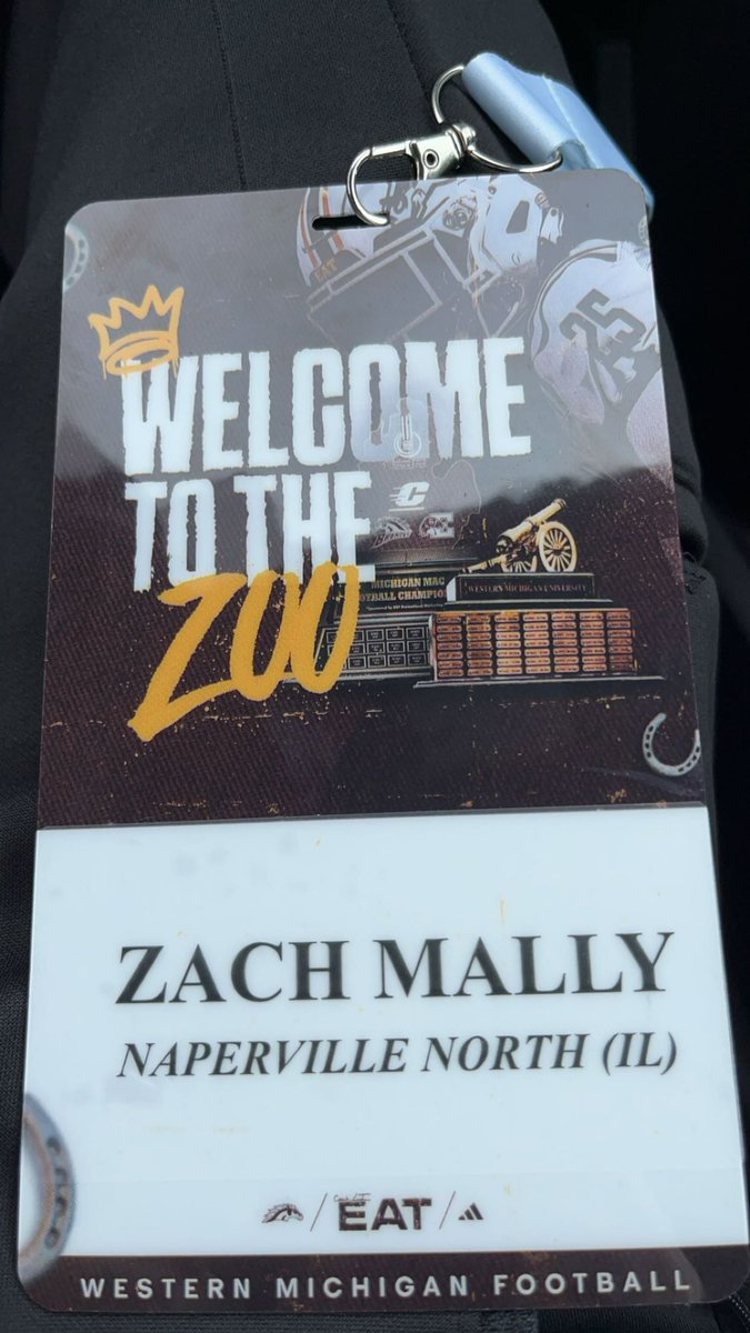 Thank you @WMU_Football for having me out for a spring practice. Love to be back soon. @coachryanhansen @HuskieFB @Coach_Arthurs90 @PrepRedzoneIL @EDGYTIM