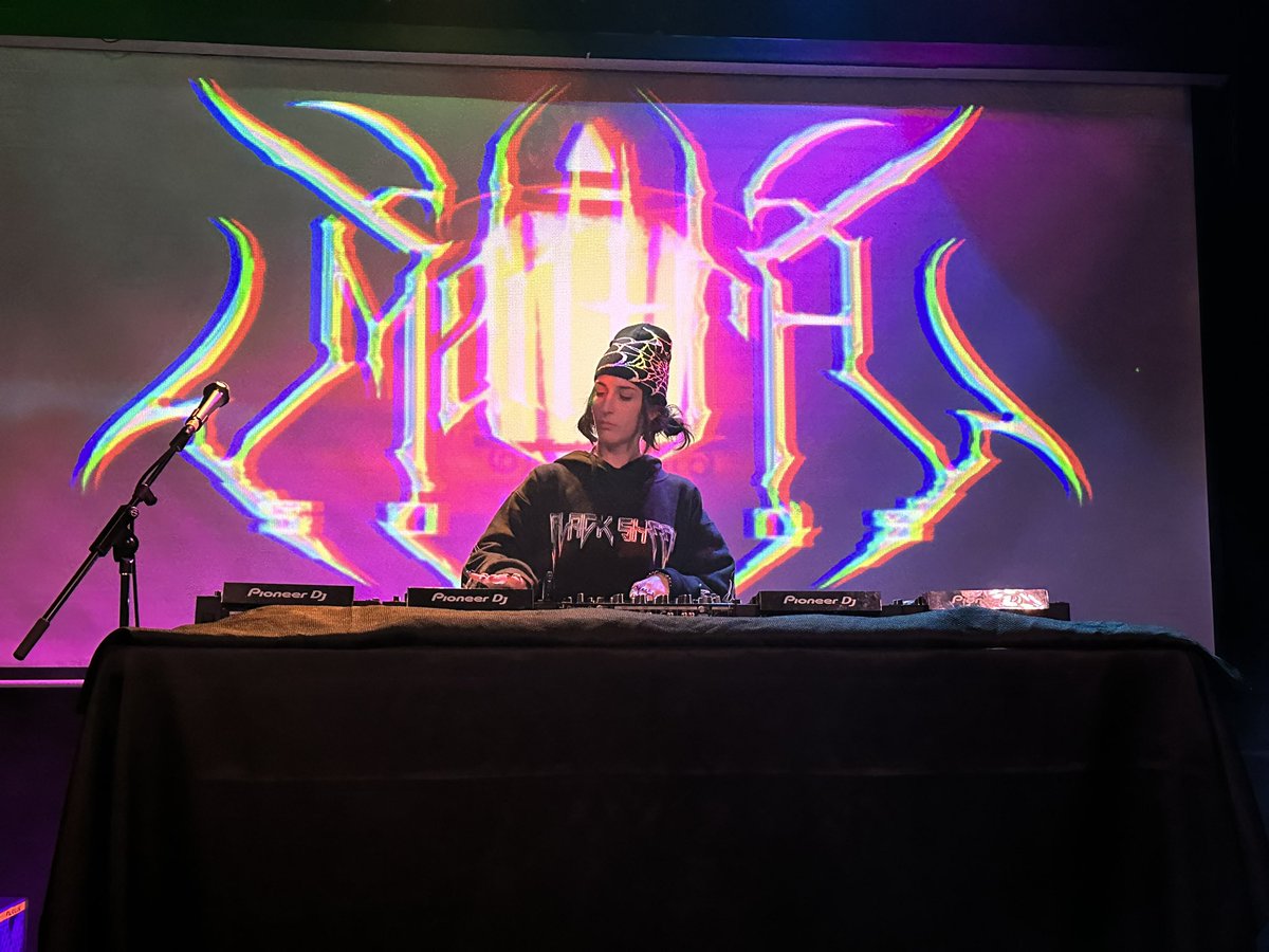 Down Deep Productions tweet media