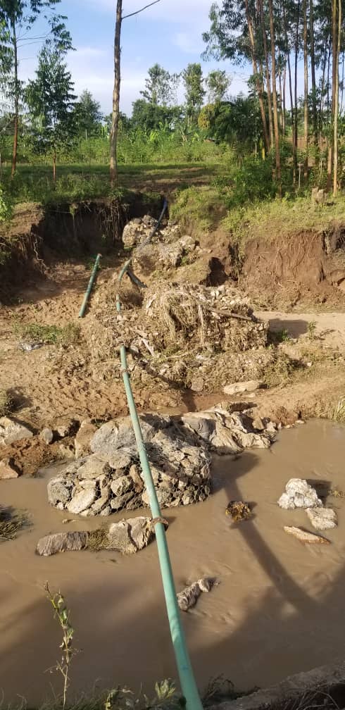 UPDATE: We have reinstated the transmission mains washed away during the heavy downpour experienced in Manafwa-Kwapa- Tororo. We expect wet taps in the area anytime from now. All inconveniences are highly regretted. #waterman @NWSCMD