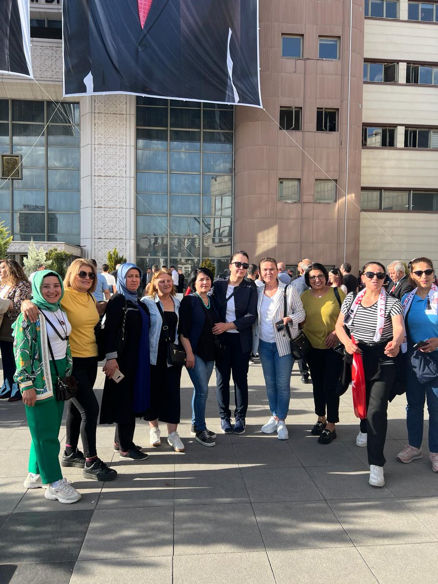 Kızlar Mesut Başkan için Keçiören Belediyesinde;