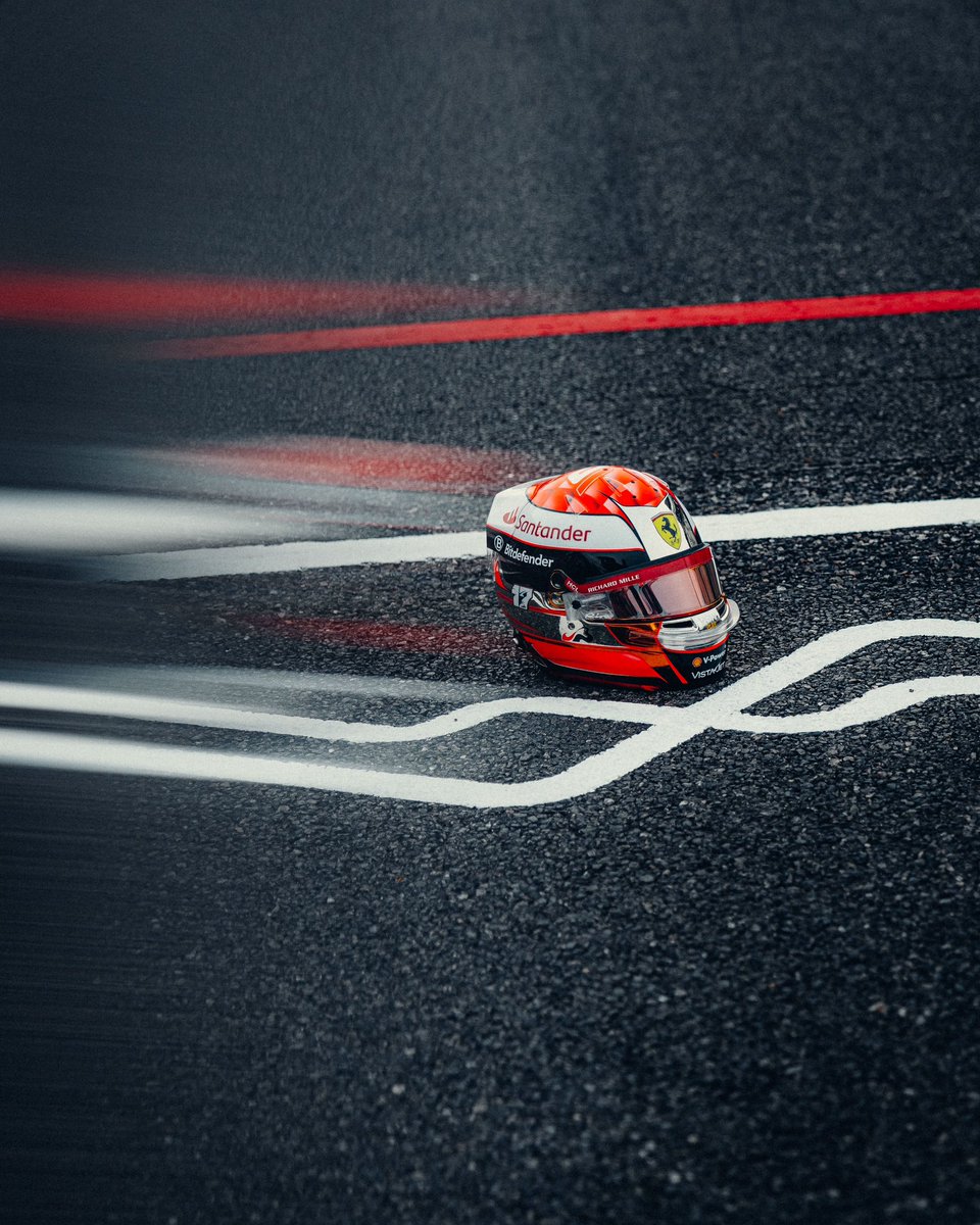 F1Thrace's tweet photo. 📌 Charles Leclerc, Jules Bianchi anısına Japonya GP'de özel tasarımlı kask kullanacak.

#F1 #Formula1 #JapaneseGP https://t.co/cKVzodNiKO