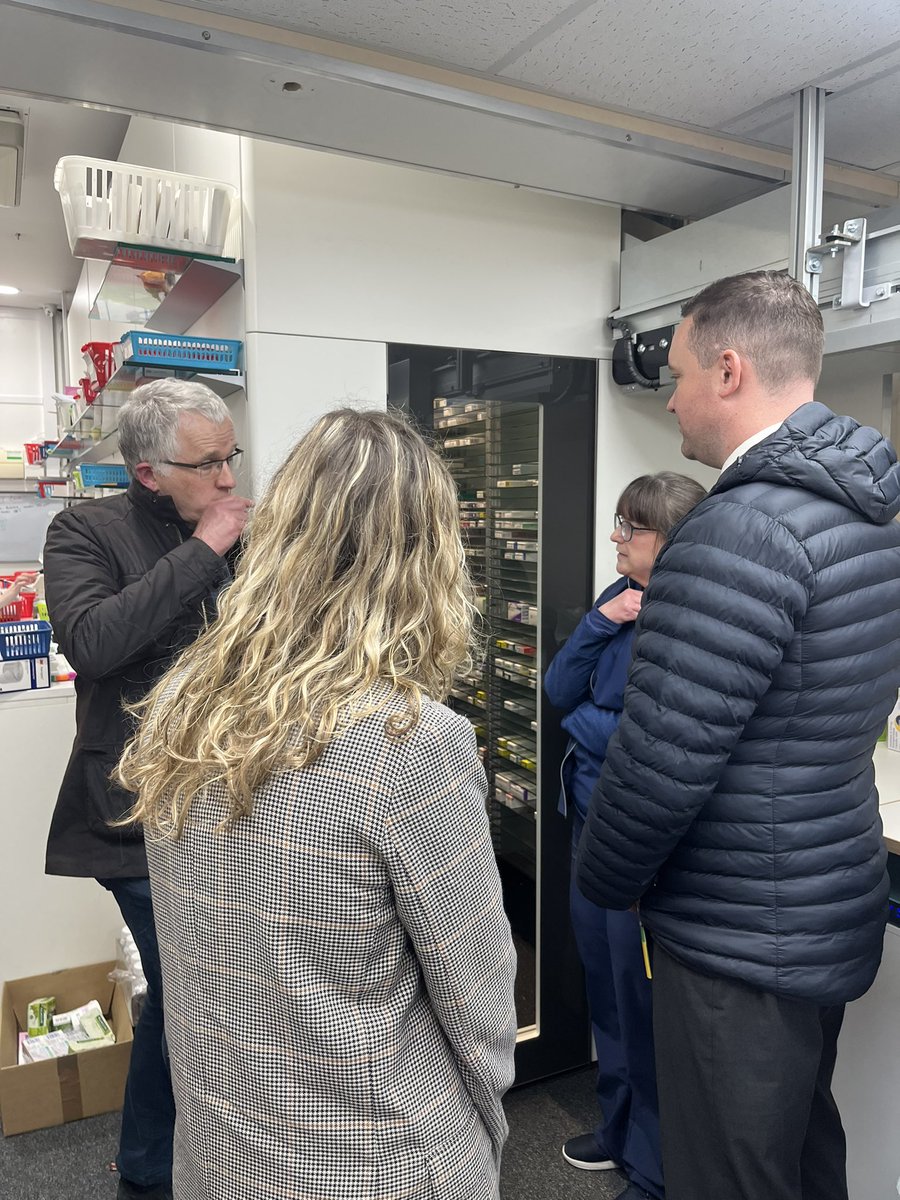 Great to have @GarethDaviesVoC at Pritchards Pharmacy Prestatyn with @CPWales for a visit to see the excellent work the team is doing and to discuss the benefits of independent prescribers and the challenges around the costs of medicines and community pharmacy.