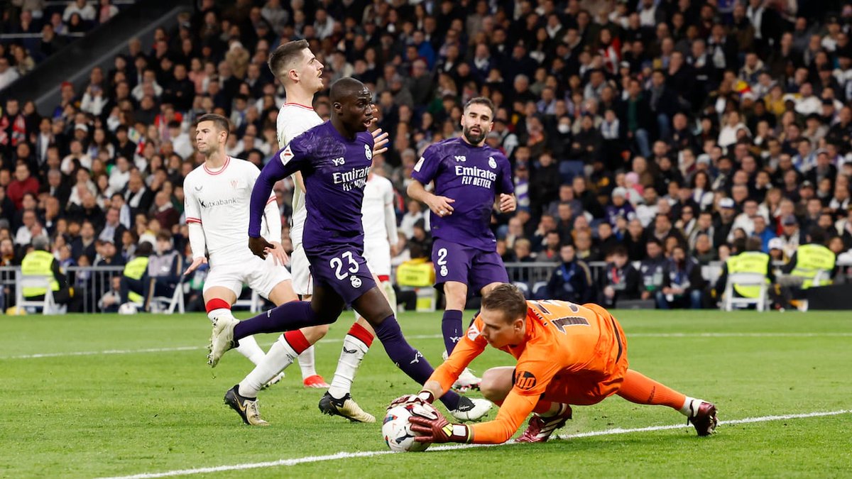 📊 Le Real Madrid n'a encaissé que 20 buts en Liga. Ce n'est que lors de la saison 1964-1965 que le club a encaissé le moins de buts après la 30ème journée (18). @diarioas